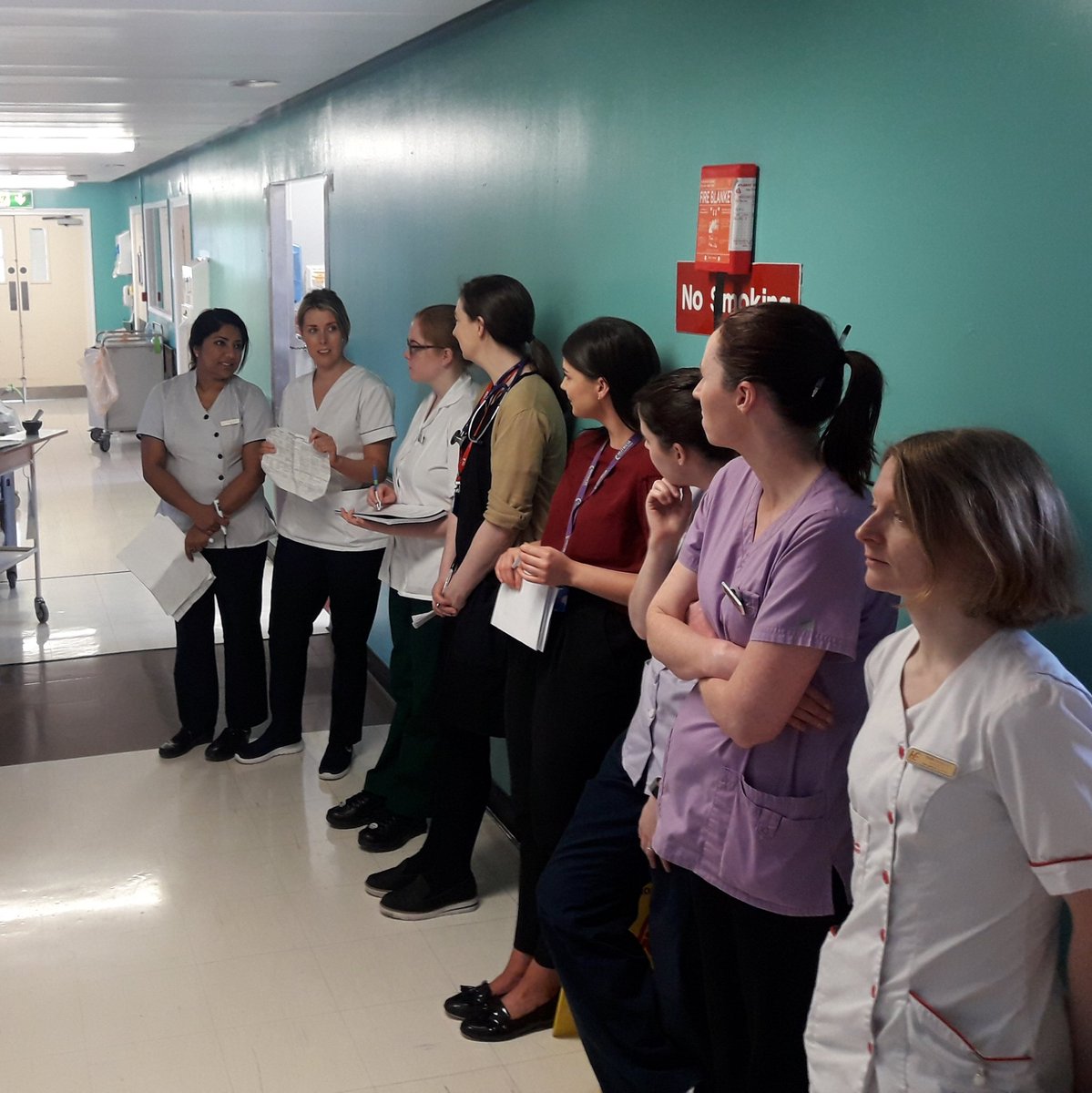 Excellent examples of MDT collaborating at the daily patient saftey huddles 
on the stroke and surgical wards #patientsafety #improvingcare #thisishowwehuddle @CUHimprovers @DorothyBreen2 @SineadHorgan1 @NationalQI @Yasserkayyal_MD @TheIHI @drliamhealy @carolyn