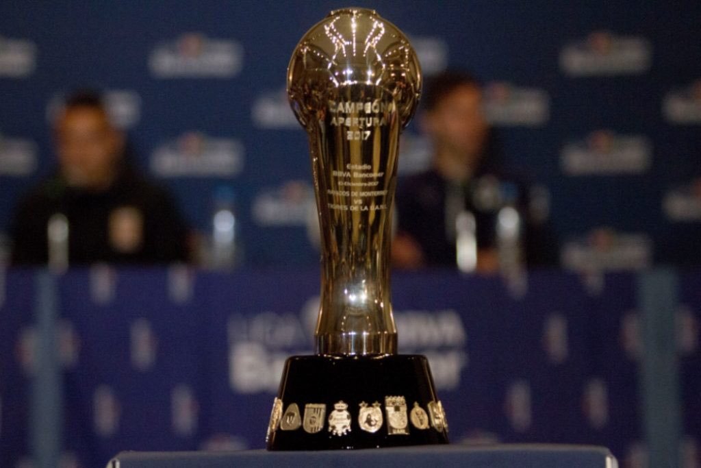 🇩🇰🇺🇦🇸🇪Ineptos al volante NuevoLeon-Danmark tweet media