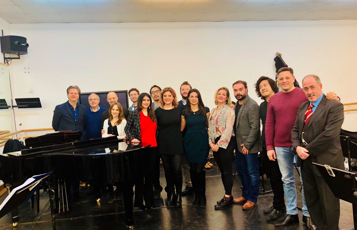 TeatroVerdiTS's tweet photo. La Bohème di Giacomo Puccini, in scena dal 13 marzo al 21 marzo. Il cast artistico riunito per la prima prova. Info: https://t.co/IY6xhi9FoU
#Trieste #operalirica #sempreverdi https://t.co/DphEUS7Jo5