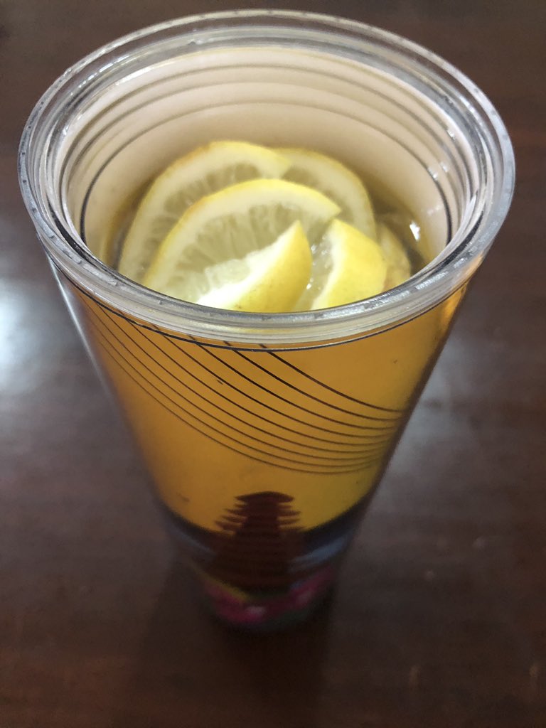 RespatiSruti's tweet image. Lemon infusion water n me #we #liveanotherday