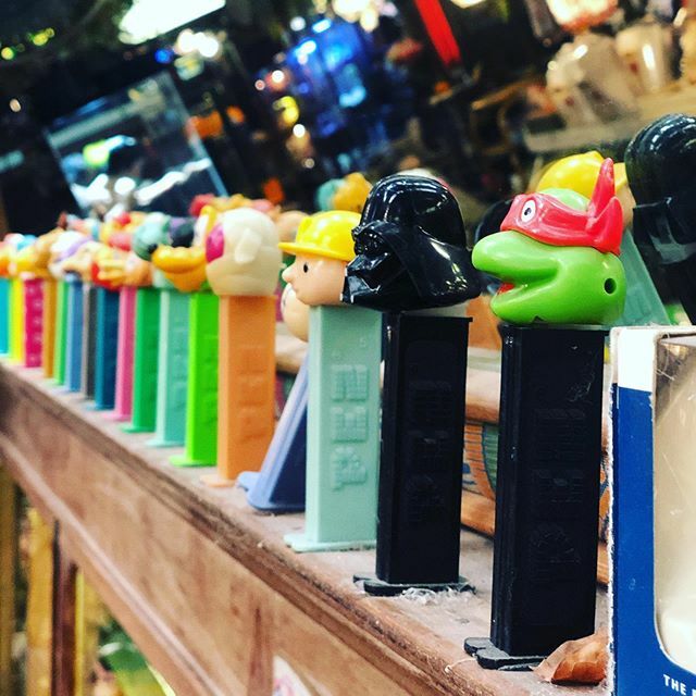 jpcwakeford's tweet photo. #pez #pezdispenser #throwback @helenkwakeford https://t.co/yAhvVSk4rt https://t.co/ZEEAihjUJs