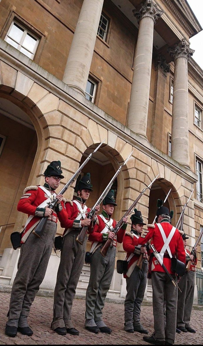 Forming part of a new wave of tactics, which saw British Generals adapting, whilst still maintaining traditional roots. The 68th Durham Light Infantry were an iconic unit whose reenactment group (for Waterloo & Salamanca weekends) keep the history alive. #WellingtonWednesday