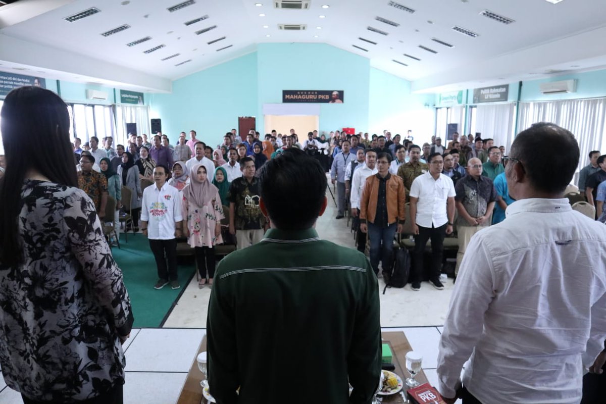 Ketua Umum <a href="/DPP_PKB/">DPP PKB</a> Gus <a href="/cakimiNOW/">A Muhaimin Iskandar</a> Membuka Diskusi reboan : Manifesto Partai Politik dan relevansinya bagi perjuangan Kebijakan Publik”
#ManifestoPolitikPKB