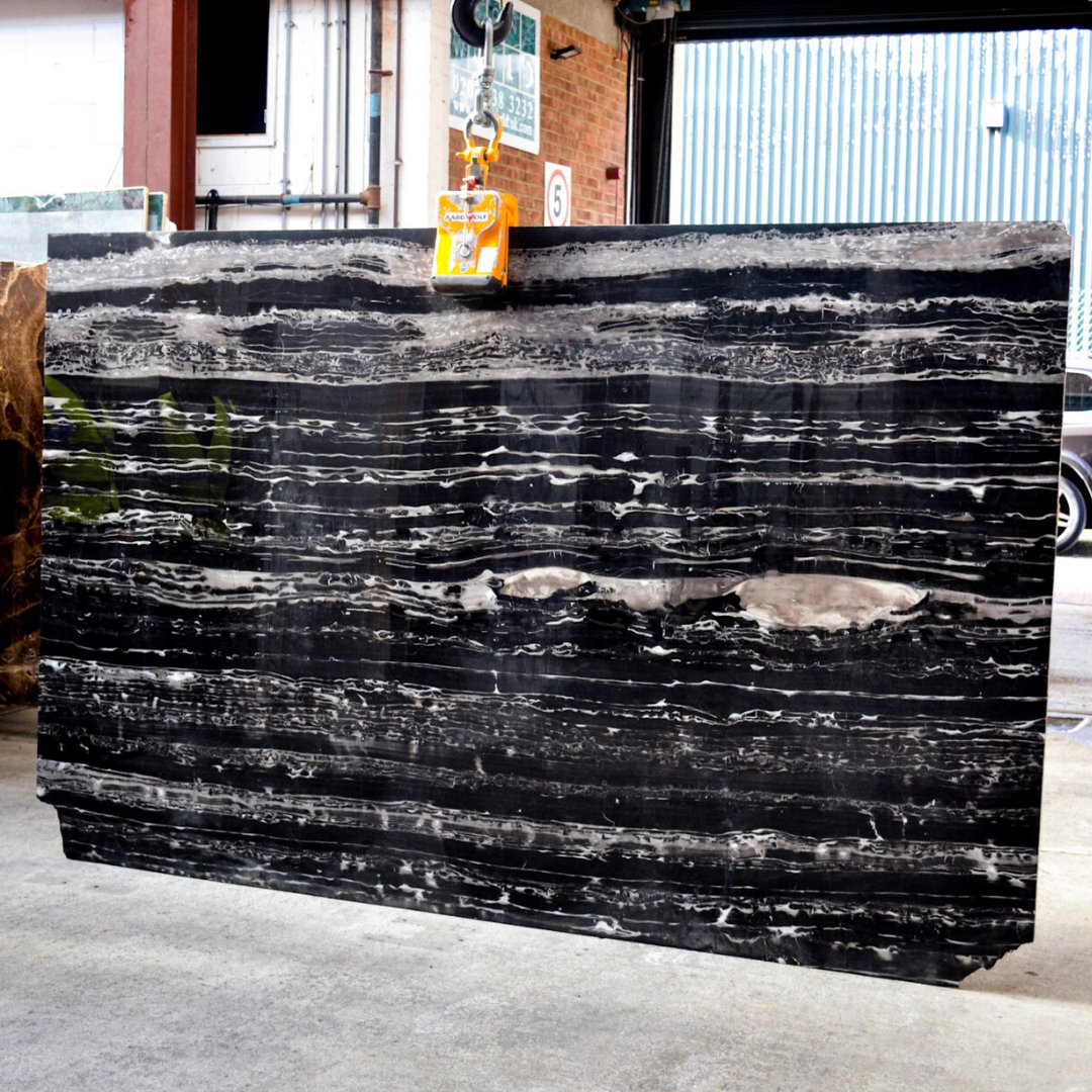 P O R T  B L A C K  a taste of luxury created by nature. 

#natural #marble #interiordesign  #art #Inspire #homedecor #style