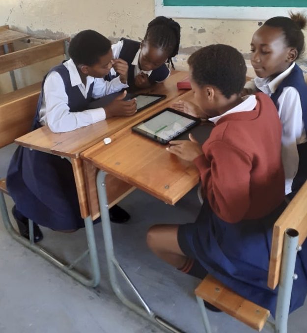 ErnaSchnautz's tweet photo. Grade 6 learners from Gcobani SS School in East Londen are using the iPads during a maths lesson. @growthpoint @iSchoolAfrica https://t.co/phBQ5jasfR