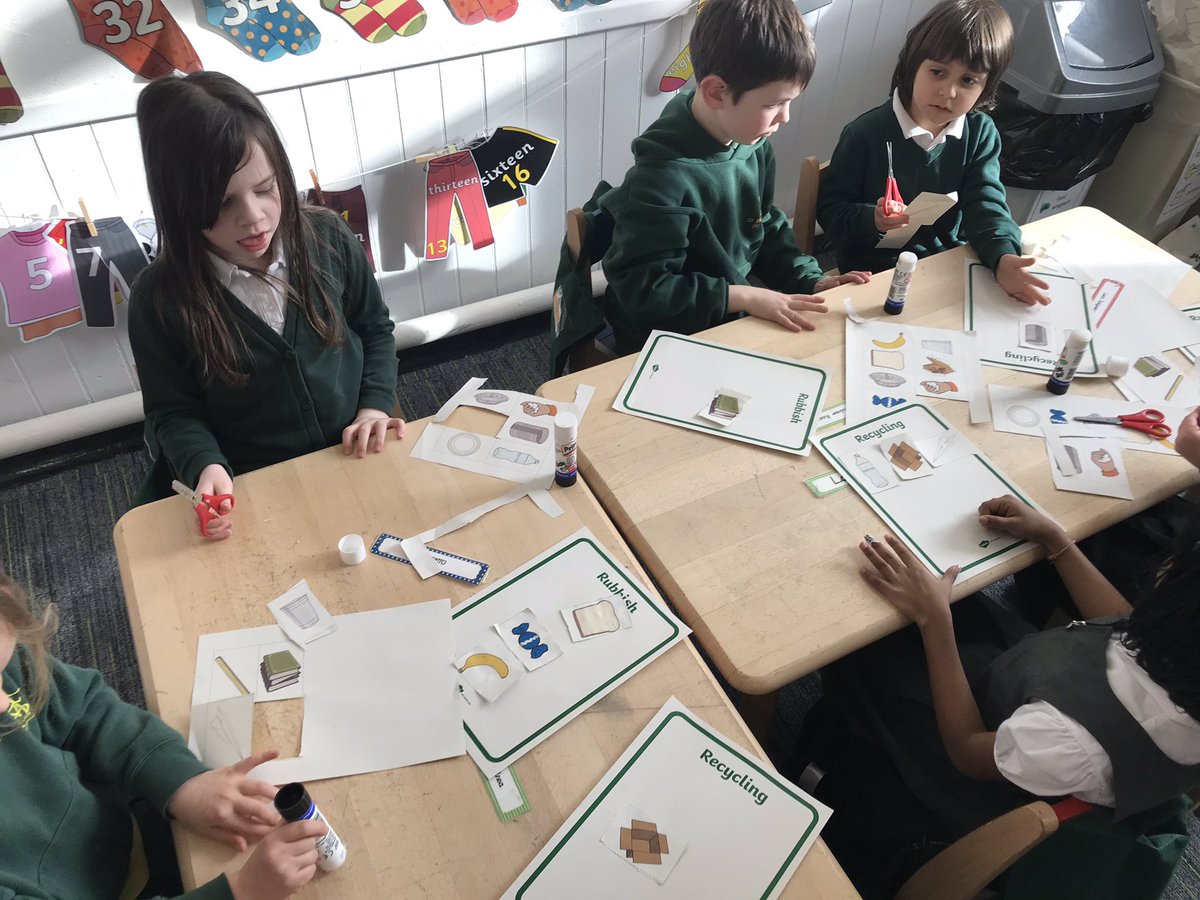 st_marys_leith's tweet photo. P2/1 started a new topic today - RECYCLING. The class discussed about the need for recycling and why it is so important. They then worked in pairs to organise what could be recycled and what couldn’t. #savetheplanet #alwaysrecycle #stmarysleith https://t.co/gyK13DpE4a