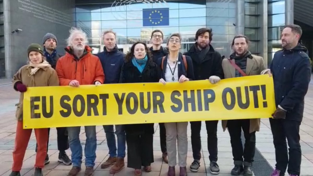 ShipSort's tweet photo. .⁦@EUparliament⁩ Sort Your Sh*p Out!

Shipping CO2 emissions are completely unregulated, its fossil fuel is 100% tax-free
#EUshippingweek #EUSortYourShipOut 
#CO2taxdodgers https://t.co/imUTUlYj7Q