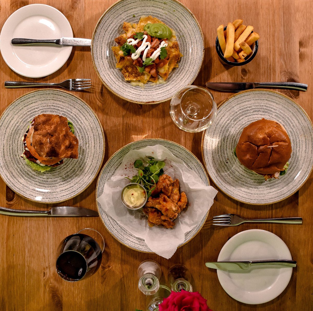 PantryNewmarket's tweet photo. ＢＵＲＧＥＲ ＮＩＧＨＴ🍔 🍔 EVERY WEDNESDAY 🍔 🍔  😋 #ThePantry #PantryNewmarket #BurgerNight #Wednesday https://t.co/FPBxx7OOi0