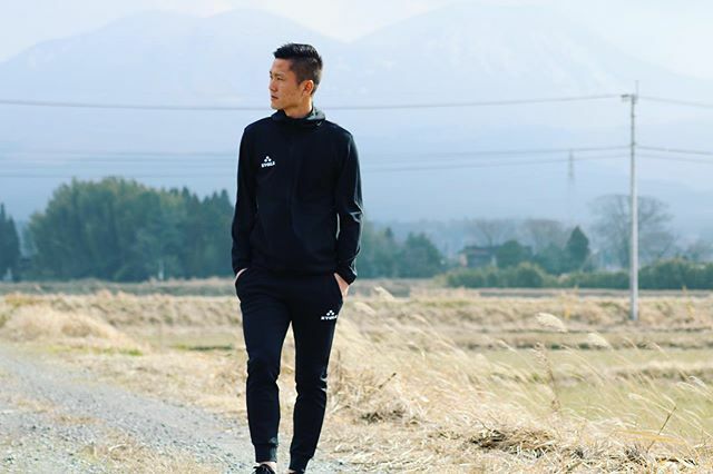 【再入荷】

DRY FULL ZIP PARKA
¥6,600(税込)
col:グレー・ブラック・ホワイト
DRY LONG PANTS
¥5,500(税込)
col:グレー・ブラック
#dry#zip#parka#long#pants#training#sweat#sports#wear#nature#road#park#life#simple#football#soccer#EVOLE#evolejapan ift.tt/3bQt9rC