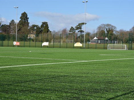 Our 3G pitch is a perfect spot for you to improve your football skills! 💪

The hard-wearing surface makes it suitable in all kinds of weather, rain or shine! ⚽️

Get in touch today: 01743 342 591.

ow.ly/DuS850yq9nh

#LondonRoadSportsCentre #FootballPitch #3GPitch