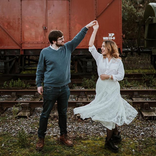 Contemporary Photo tweet media