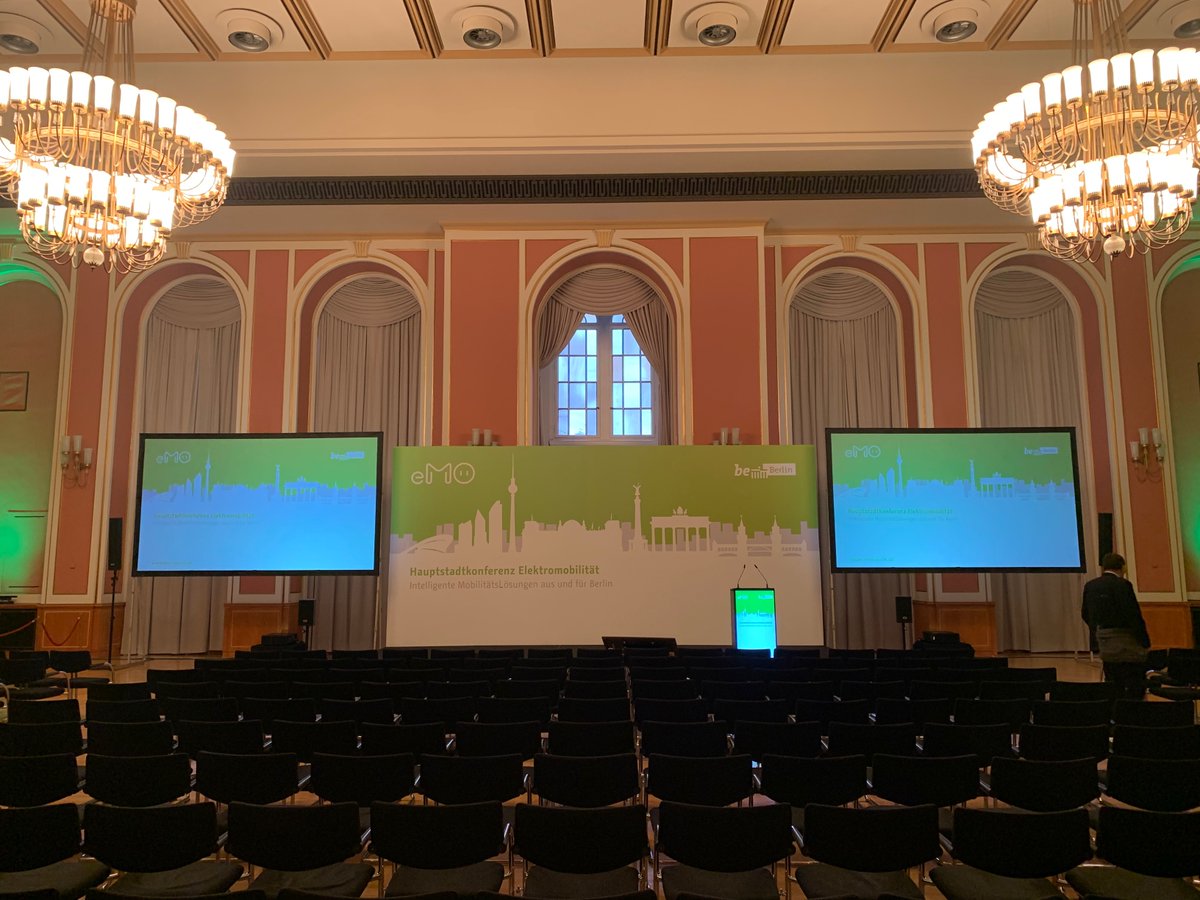 ue_Berlin's tweet photo. Trefft uns heute auf der Hauptstadtkonferenz #Elektromobilität Wir freuen uns auf spannende Gespräche und sind stolzes Neumitglied im EMO Club 🥳
@eMObilityBerlin #HSK2020 https://t.co/C2MHsD7Bm0