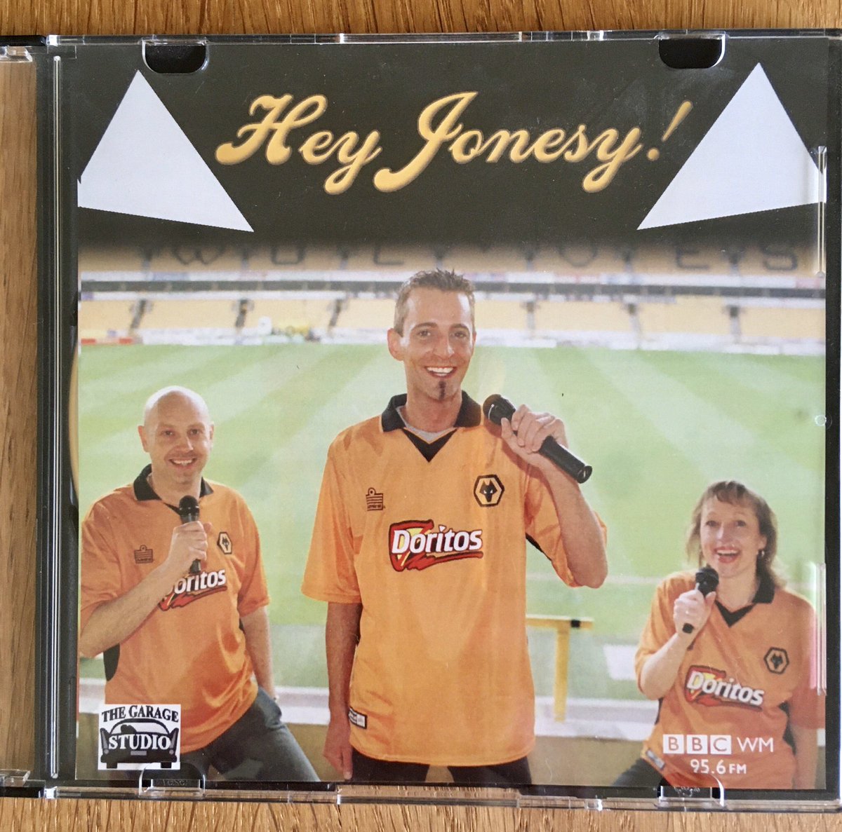 BillyQuiet's tweet image. Excited to say I’ll be the subject of this Sunday’s ‘Other Side Of...’ at 1200 on @bbcwm with my old mate @GoldbergRadio - sharing a few secrets and favourite tunes...including the @Wolves classic ‘Hey Jonesy’! 🐺😁
@bbcmtd 
@BBCBhamPR 
@CreativeBCuk 
@100Masters 
#wwfc