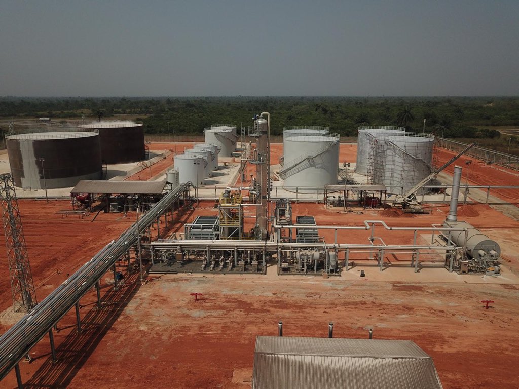 toluogunlesi's tweet photo. Photos from the Waltersmith Petroman Modular Refinery in Ohaji/Egbema Local Government Area of Imo State. 5,000bpd in 1st Phase.

Pre-commissioning commences next week, according to the Company. 

📷: VFuels Oil and Gas Engineering (suppliers of the crude distillation unit) https://t.co/akvnkMmsGV