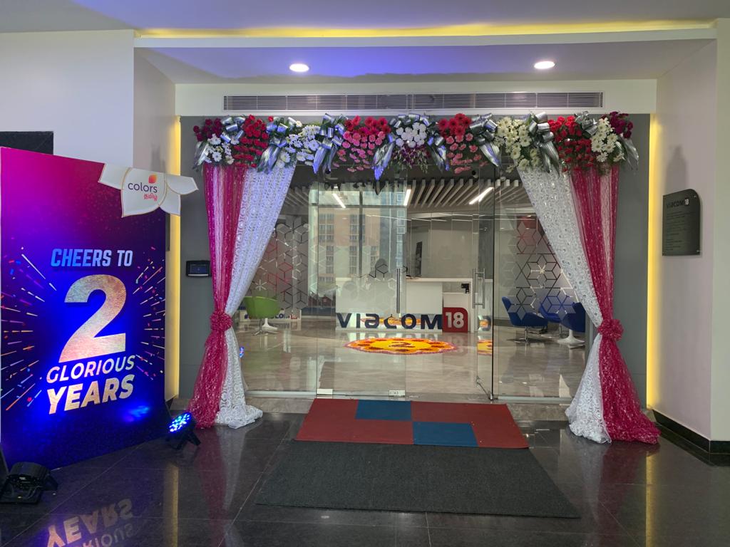 viacom18's tweet photo. Cheers to two years of kickass entertainment and pathbreaking storytelling.
We are filled with joy as @ColorsTvTamil celebrates its second anniversary and are all set for the upcoming year.
#OpenNewWorlds https://t.co/ufEvrMUvCD