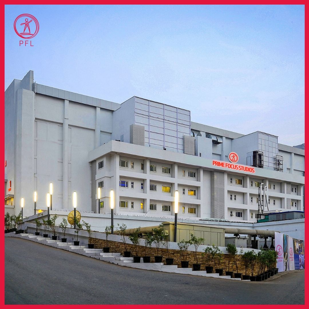 PrimeFocusIndia's tweet photo. "The sprawling studio complex, which comprises of sync sound stages, complemented by a complete suite of production facilities. The studio is located in the world famous Film City, home to India’s Bollywood film fraternity"
#ServicesbyPF #PFStudio #ShootingFloors #FlimCity https://t.co/jPJImP8SkG
