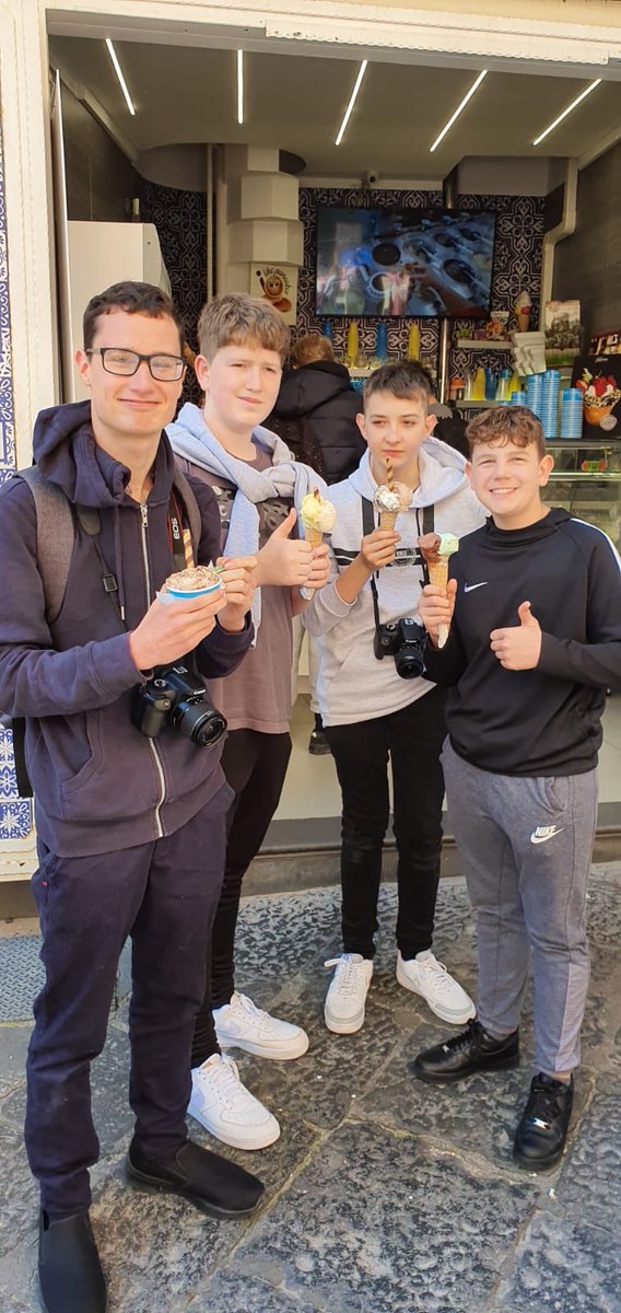 FrogmoreGeog's tweet photo. Everyone arrived home safely last night from an amazing trip to Italy. Thank you to the staff that took time out of their half term to create such amazing experiences 🌋🍦🛥🛫☀️🎳 https://t.co/GuGvkp6G1I