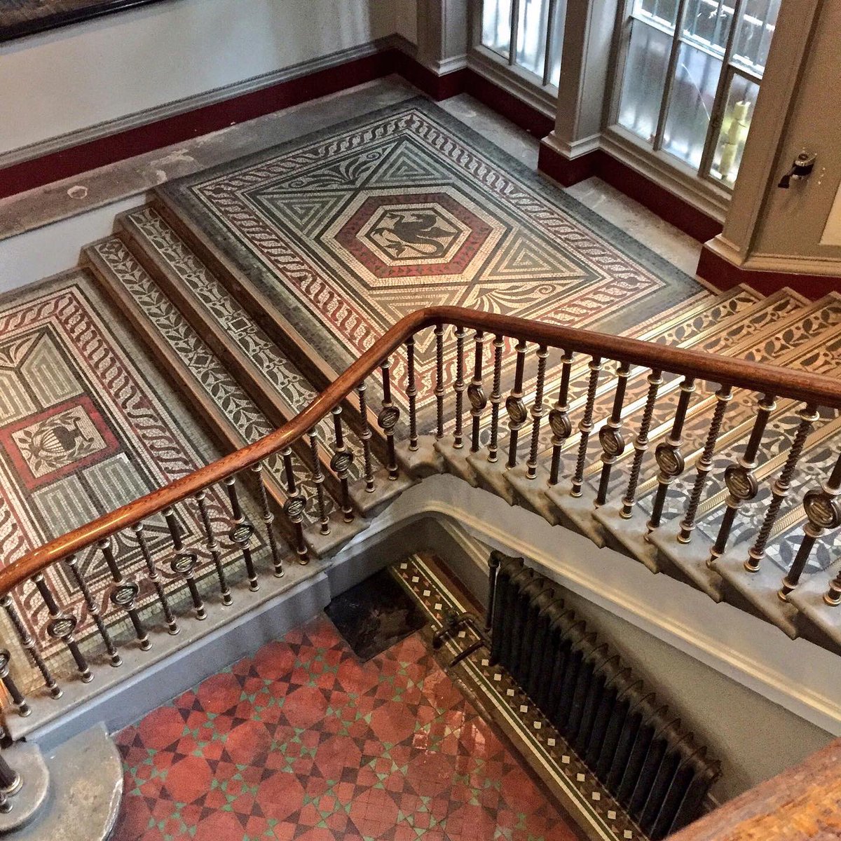 Patternistas's tweet image. The @V_and_A is high on our list of favourite places. So much history and inspiration. We could happily set up camp on the stairs! #patternhunters