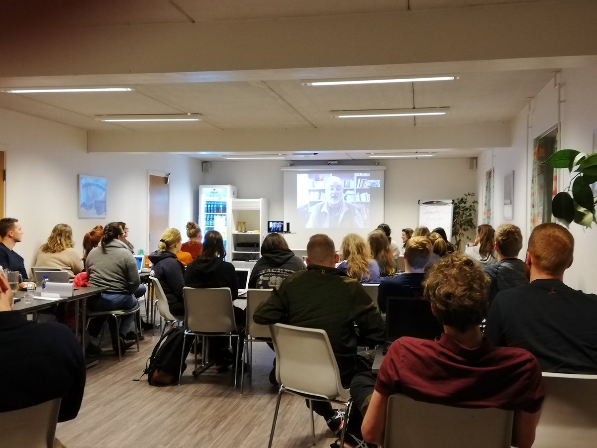 LineLindholmS's tweet image. An amazing talk by Oliver Ryder on the incredible biobanking work taking place right now. I am very lucky to be a part of this with my masters project working with Dalia Conde. 
#biobanking #earthbiogenomeproject #sandiegozoo
#species360