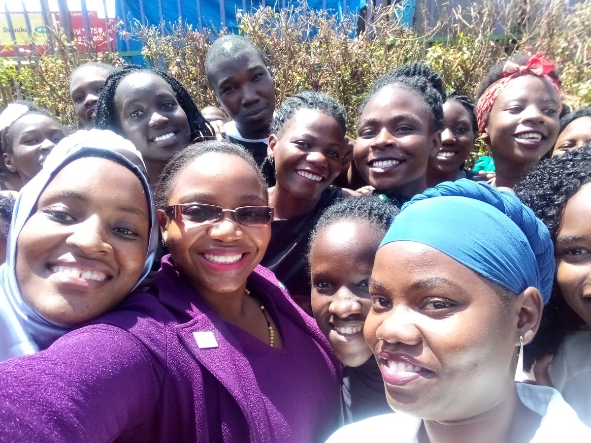 flaviakalule's tweet photo. CONFIDENCE: WHAT EXACTLY DOES IT MEAN? MEETING WITH KYAMBOGO UNIVERSITY WOMEN STUDENT LEADERS https://t.co/KJUklPzF1F
Yesterday met the Women League of @kyambogou with @SautiSharon. Being #Bold4Change is overcoming your fear&amp; doing what needs to be done. @RoySsemboga @HEBobiwine https://t.co/cQufXYofJ6