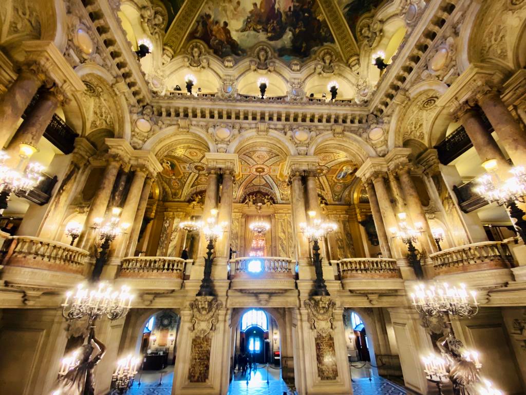 inspiracion_al2's tweet photo. Una #maravilla la #opera #garnier de #Paris2020
#diseño del s.xix en pleno #siglo xxi !
#dorados #dorees #golden #GOLD #decoration #decor #deco #decoração #decoracion #decoración #Wow
#inspiracionalcuadrado #diseño de #interiores #interiordesign #interiorismo #sdv #ifb https://t.co/OZbRloypmk