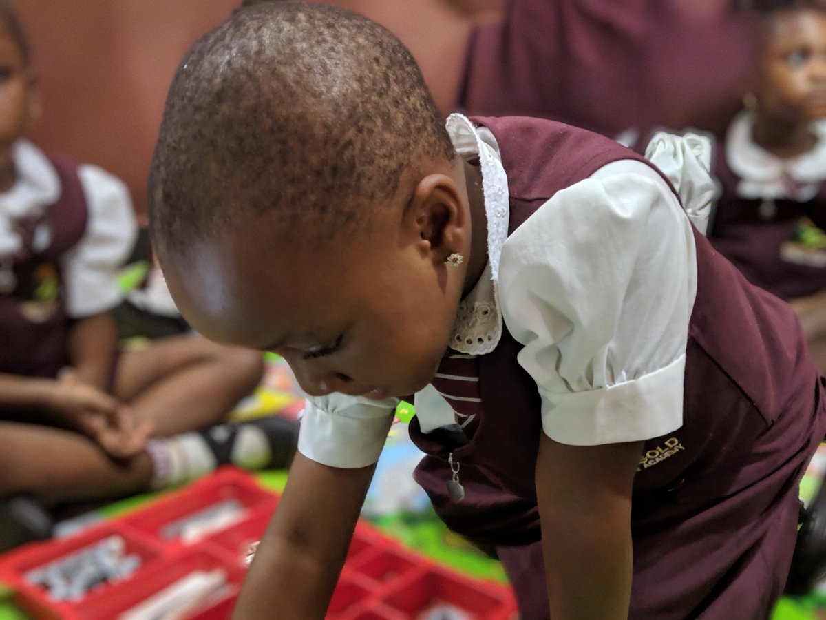 NanoDoors's tweet photo. #Nanodoors_STEM_Project 
Nursery section 

Othniel, Bryan, Wealth and the other kids on the course to making their first robot, Gyroboy... Of course they are all excited about it☺️☺️ https://t.co/1O9YYoezMq