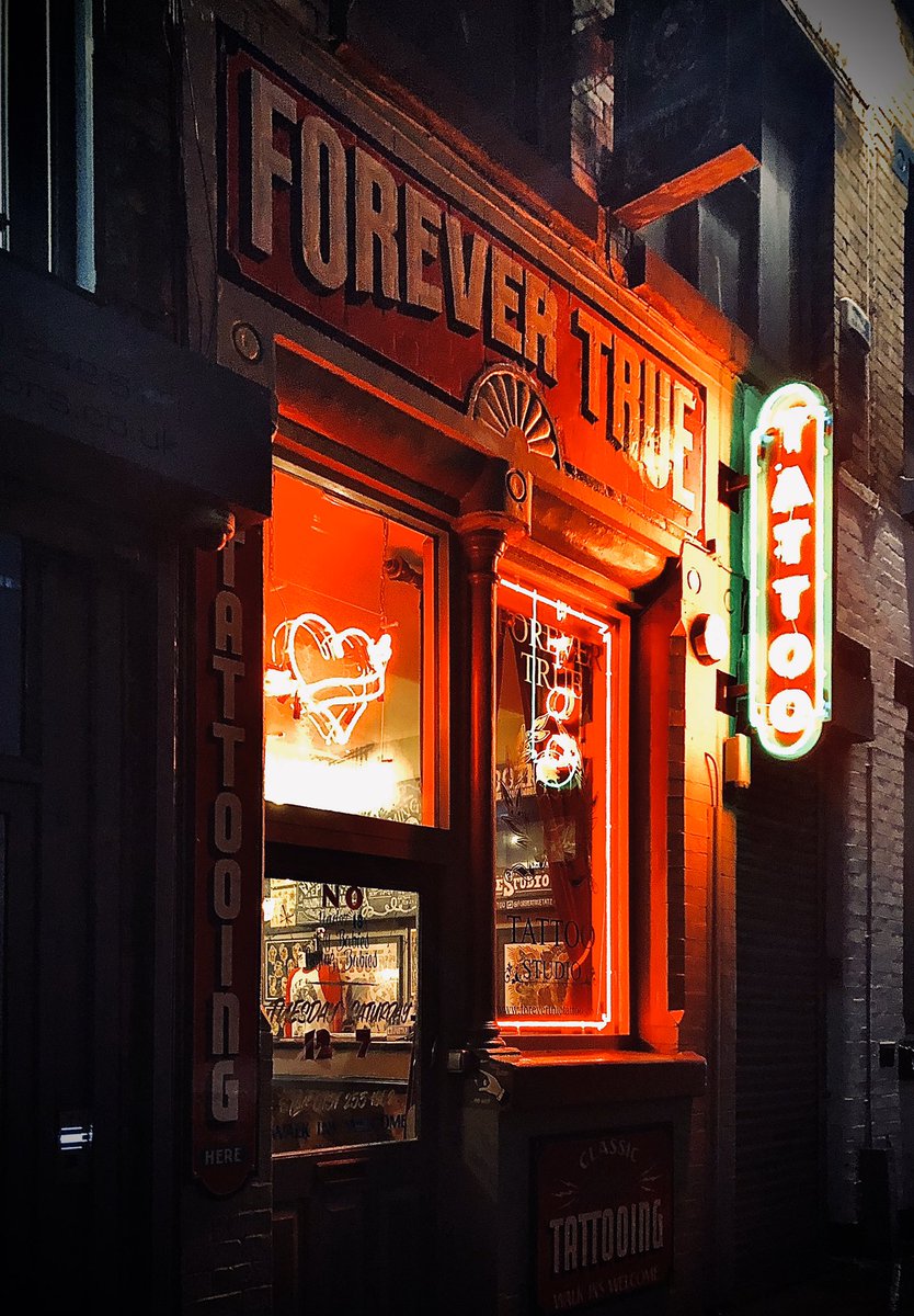 I pass this place each night and it’s everything a tattoo shop front should be 😍  #shopfronts #liverpool