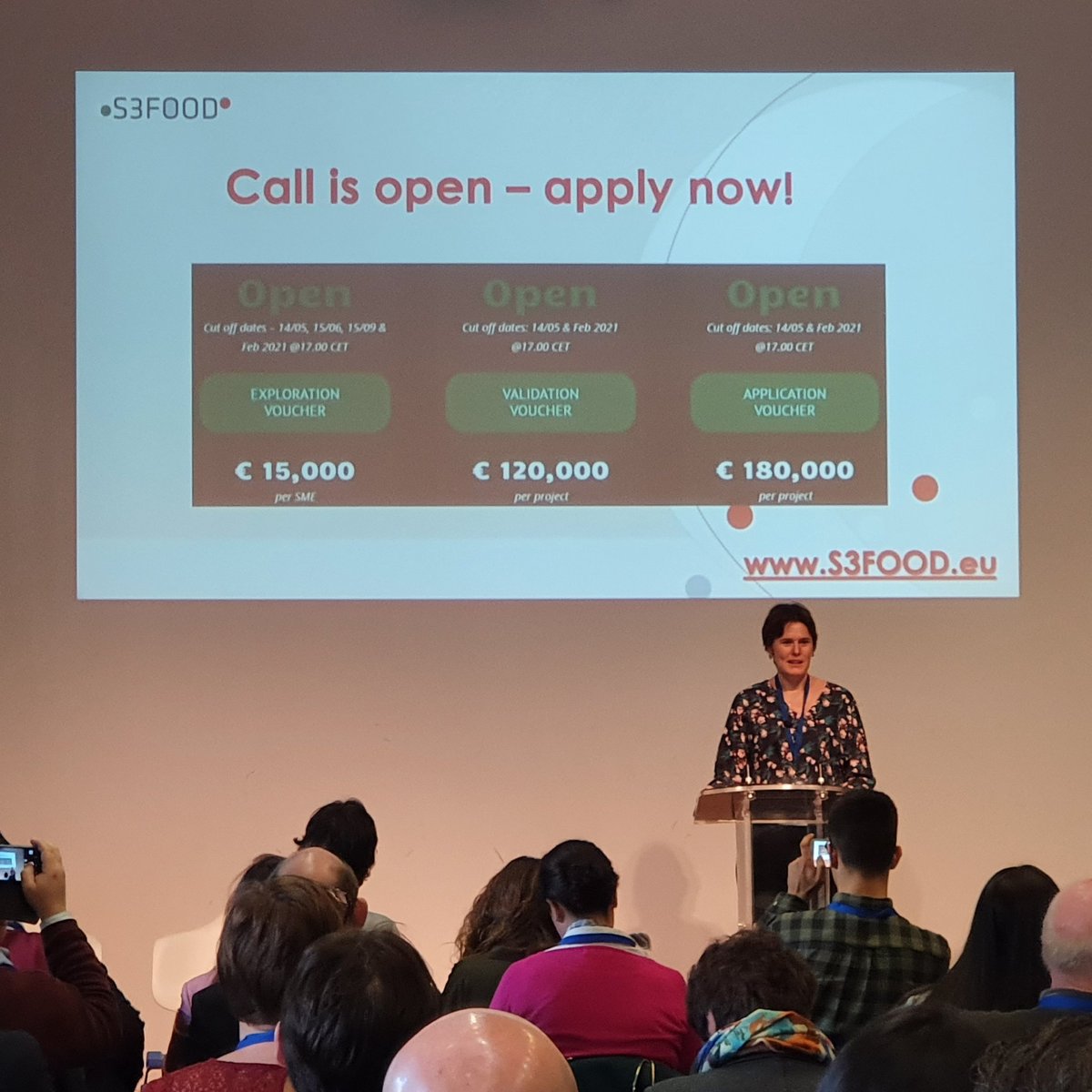 Simon Maas tweet media