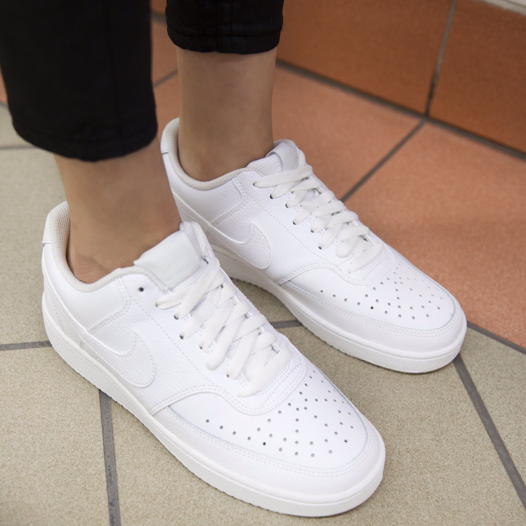 Nike Court Vision Low белые
