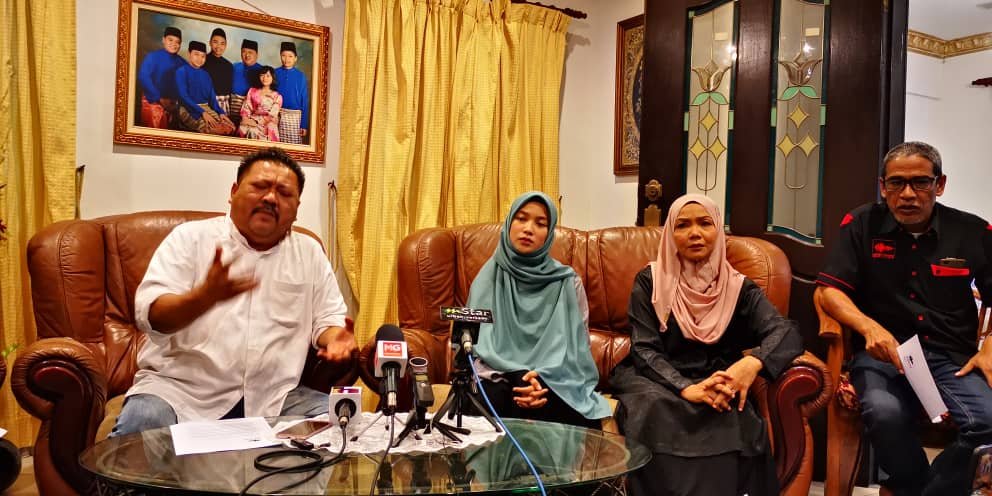 Malaysia Gazette On Twitter Dayana Mahukan Kejujuran Penciptaan Lagi Sumpah Bukan Kerana Tuntutan Royalti Semata Mata Naimdaniel Sumpah Malaysiagazette Https T Co 2lhlldnevc