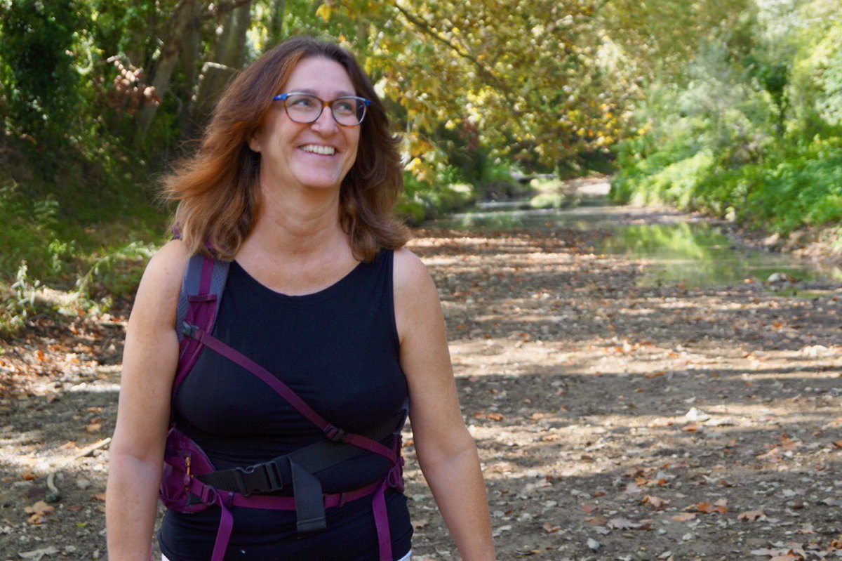 deine_korri's tweet photo. In #Spanien haben Frauen einen weltweit einzigartigen Rucksack für Brustkrebs-Patientinnen entwickelt. Unternehmerin Maria Prandi will damit nicht nur ein gesundheitliches Problem lösen, sondern anderen Betroffenen ein selbstbestimmtes Leben ermöglichen: https://t.co/GJSjO6xYHS. https://t.co/eUtDkU7Oys