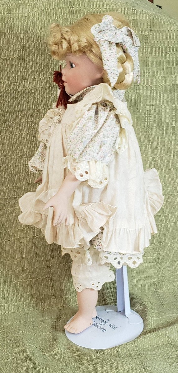 atticesoterica's tweet photo. Vintage Brinn's Collectible Edition Porcelain Baby Doll 16" Tall Hand Painted Hand Crafted In Original Box With Doll Stand With Certificate https://t.co/Et341GQYc4 #AtticEsoterica #Antiques #Vintage #Collectibles #Etsy #HandPaintedDoll https://t.co/hF6WRoaEQI