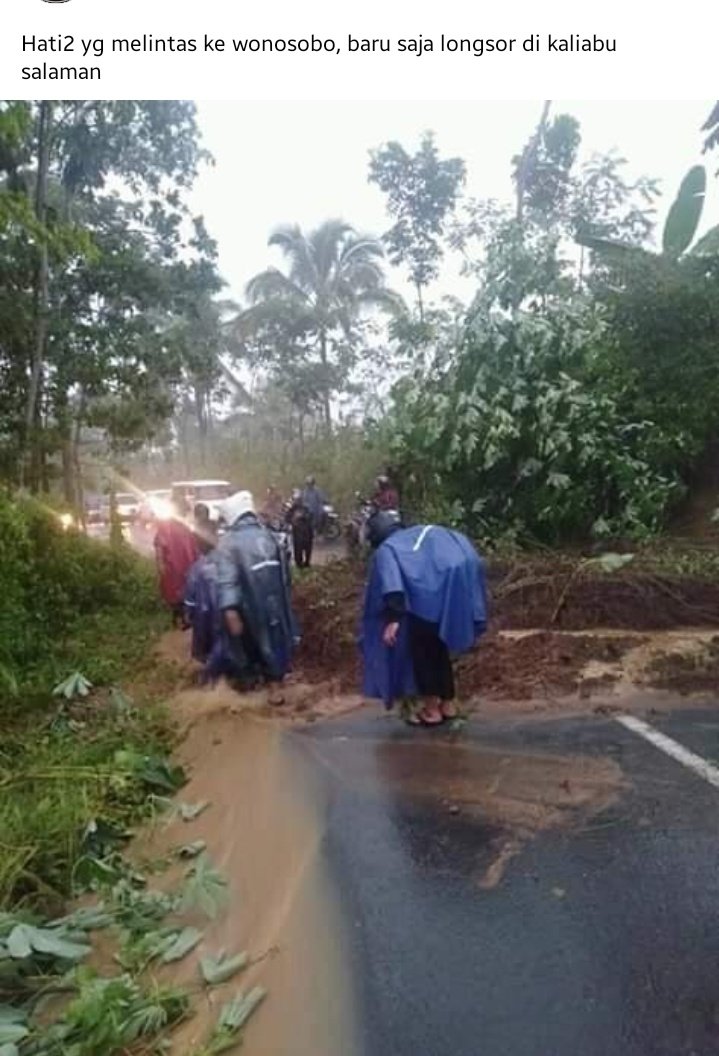 zaizaku's tweet photo. Hujan lebat dengan durasi yang cukup lama yang terjadi kemarin sore (18/02) di wilayah Kabupaten Magelang, mengakibatkan terjadi tanah longsor di beberapa wilayah, dan juga rumah milik shbt Nurkhamid, Salam II, desa Salamkanci, kec. Bandongan roboh. 

#BanserTanggapBencana https://t.co/4KC30bXqwB