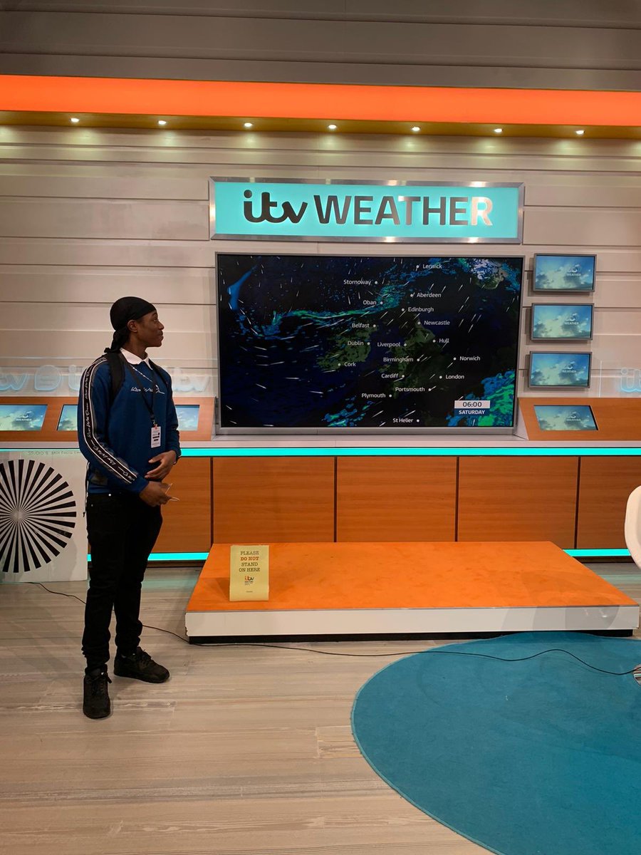 TheReachOutProj's tweet photo. Day 1 at @ITV done, two more to go!!

Thanks for creating this work experience opportunity for our young people @IanWright0 &amp; @rachelecompton , it shatters the ceiling people have created for them 🧡 #TheReachOutProject https://t.co/lPLMhRjYsz