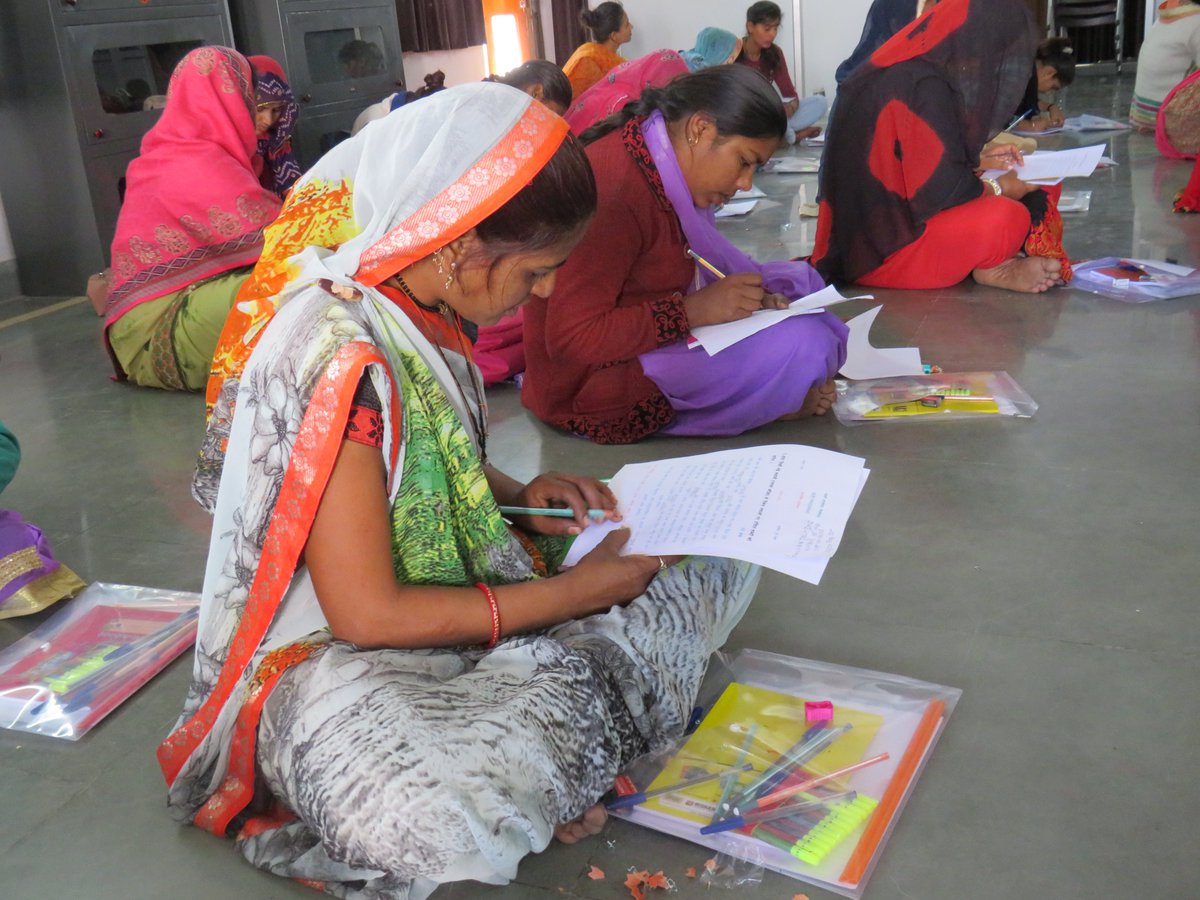 manjari_org's tweet photo. Everyone deserves #RighttoEducation. However,for many girls going to school is #StillaDream & women cannot even #Dreamaboutit.@manjari_org under @UN_Women #SCE program is contributing to #SDG4 by giving second chance to every woman dropped out of education due to gender disparity https://t.co/XA826949Hi