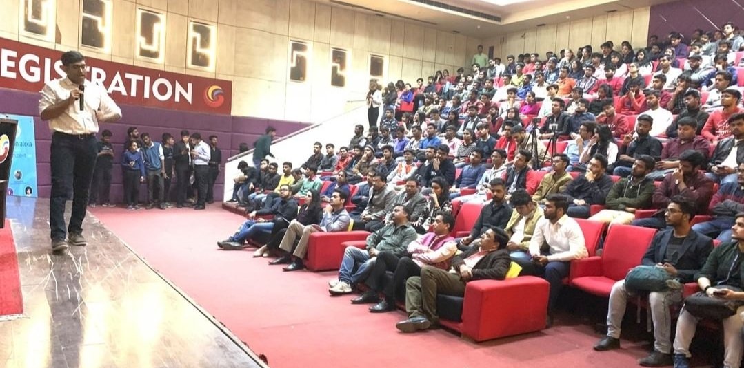 SmritiMisra3's tweet photo. A great event with energetic speakers.@GitHubEducation @github @technojam_gu @alexadevs #AlexaStudentDayGalgotias
#GitHubEducation
#AlexaStudentInfluencer https://t.co/DzxL4bJTWg