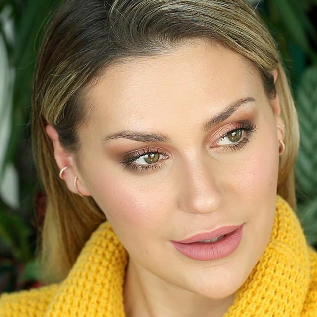 Schon mein neues Video gesehen? Tages-Makeup Look jetzt auf Youtube online! Link in der Bio!
🌞 
#makeup #makeuoinspo #makeuplover #makeupartist #youtube #youtuber #tipps #vienna ift.tt/329X0XB