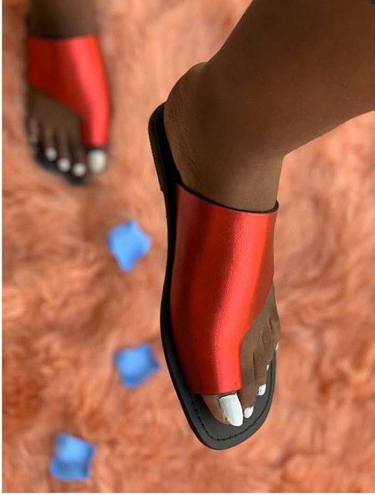 meed_ay's tweet photo. Let me be your new plug 🔌 or second plug for leather slippers and sandals.

Please help retweet,you know it won't take 2 seconds, I know my customer is on you TL

Frame #1: #4,500
Frame #2: #4,000
Frame #3: #3,500
Frame #4: #4,500.
Pls check us on IG: 
@the_official_grand_page https://t.co/X33iJCoTim