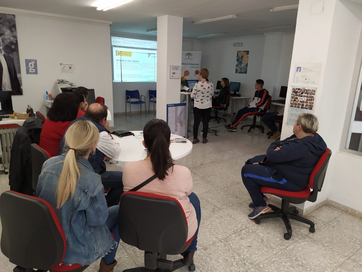 QuesadaVuela's tweet photo. Curso #eAdministración para empresas y emprendedores/as de #Quesada. @Guadalinfo en colaboración con #CADECazorla. Sácale partido al #CertificadoDigital #AdministraciónElectrónica https://t.co/QWY5DRVbqW