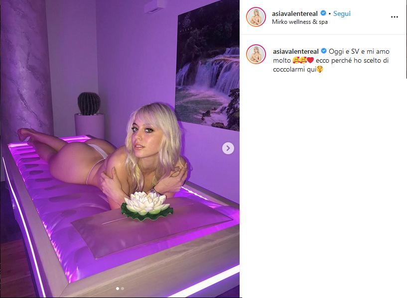 SocialBeautyHD's tweet photo. Cosi' si coccolava #asiavalente prima di entrare al @GrandeFratello ....., leggi di piu' : https://t.co/E6lSRjcNbu

#articolosocial
#socialbeauty
#riflettorisocial 
#grandefratello 
#gfvip2020 https://t.co/XqQRhmXS1d