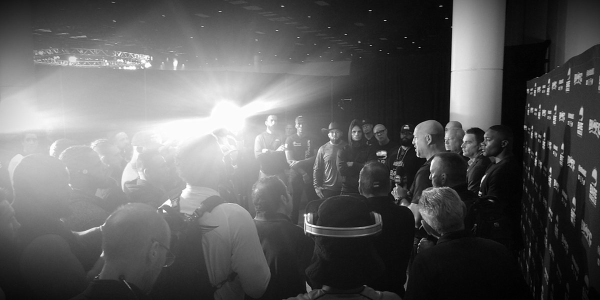 StarrPuma's tweet photo. #bkfc10  was a great event. I love these folk https://t.co/M193Ivkn2q