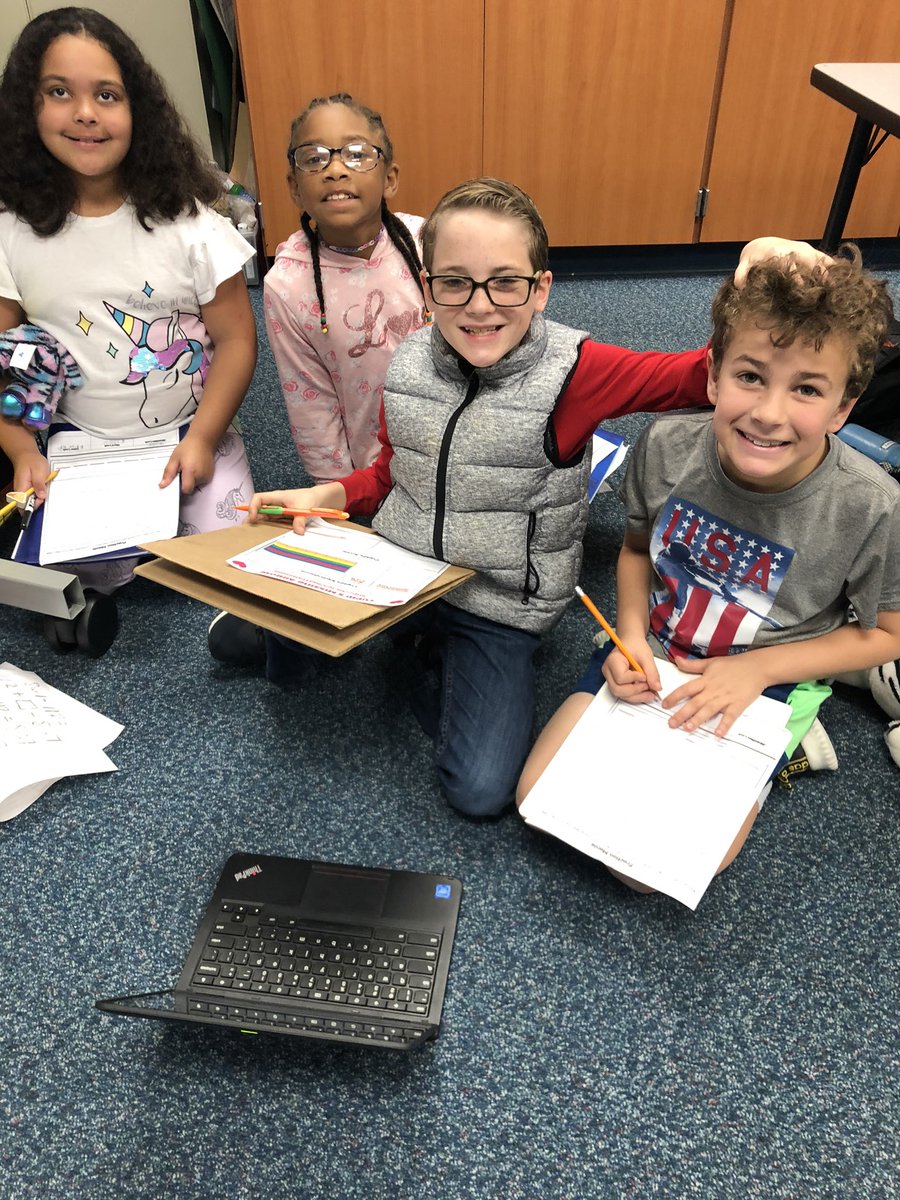 Katie Santorii tweet media