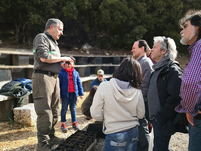 dacilmp's tweet photo. Lo pasamos genial recogiendo y plantando bellotas en #SanOlav Ahora estamos deseando ver resultados y poder llevar alguna encinita a la #eCova, la feria verde de #Covarrubias 😍😍😍 https://t.co/VGIk3q4dAd https://t.co/7NIIkJHHtx