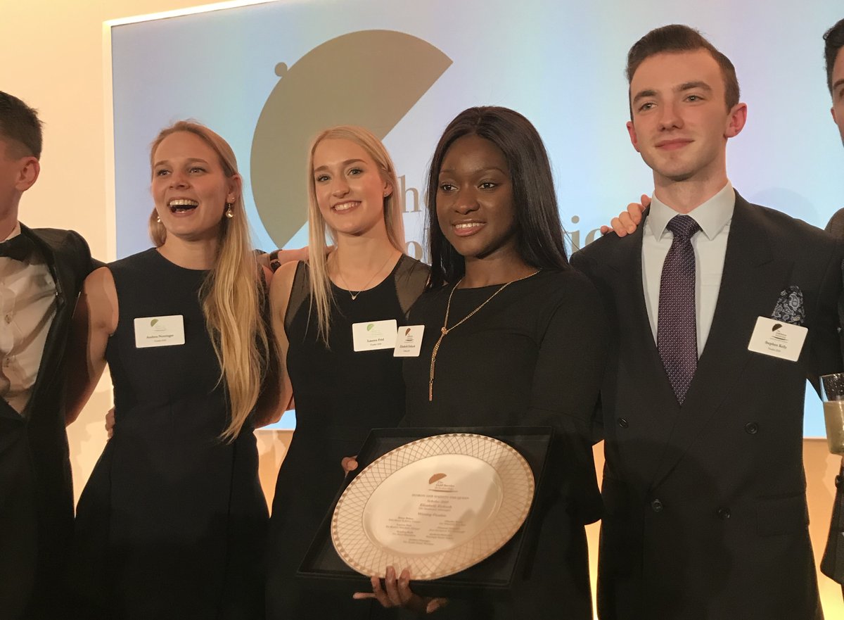 It was an honour to design and produce the presentation plates for the winner and finalists of the prestigious @goldscholarship Awards, held this year in @theberkeley’s ballroom: williamedwards.co.uk/news/february-… #GSS2020 #WilliamEdwardsProfessional #TheBerkeley #FineBoneChina