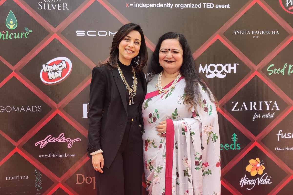 MICA_Ahmedabad's tweet photo. This year @tedxmica made us witness 15 speakers talk about topics like neuroscience, filmmaking, animation, advocacy and much more. #thenextpage was a wholesome experience as well as a great opportunity to broaden our perspectives.
#TEDTalk #LifeAtMICA #perspective https://t.co/O0aAJ7vncE