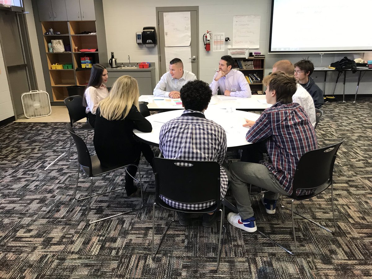 wedebrand54's tweet photo. Awesome opportunity for our learners to collaborate with @WDMCHAMBER Leadership Academy members. They did a phenomenal job of leading discussion on their current project! https://t.co/9uap93EAcZ