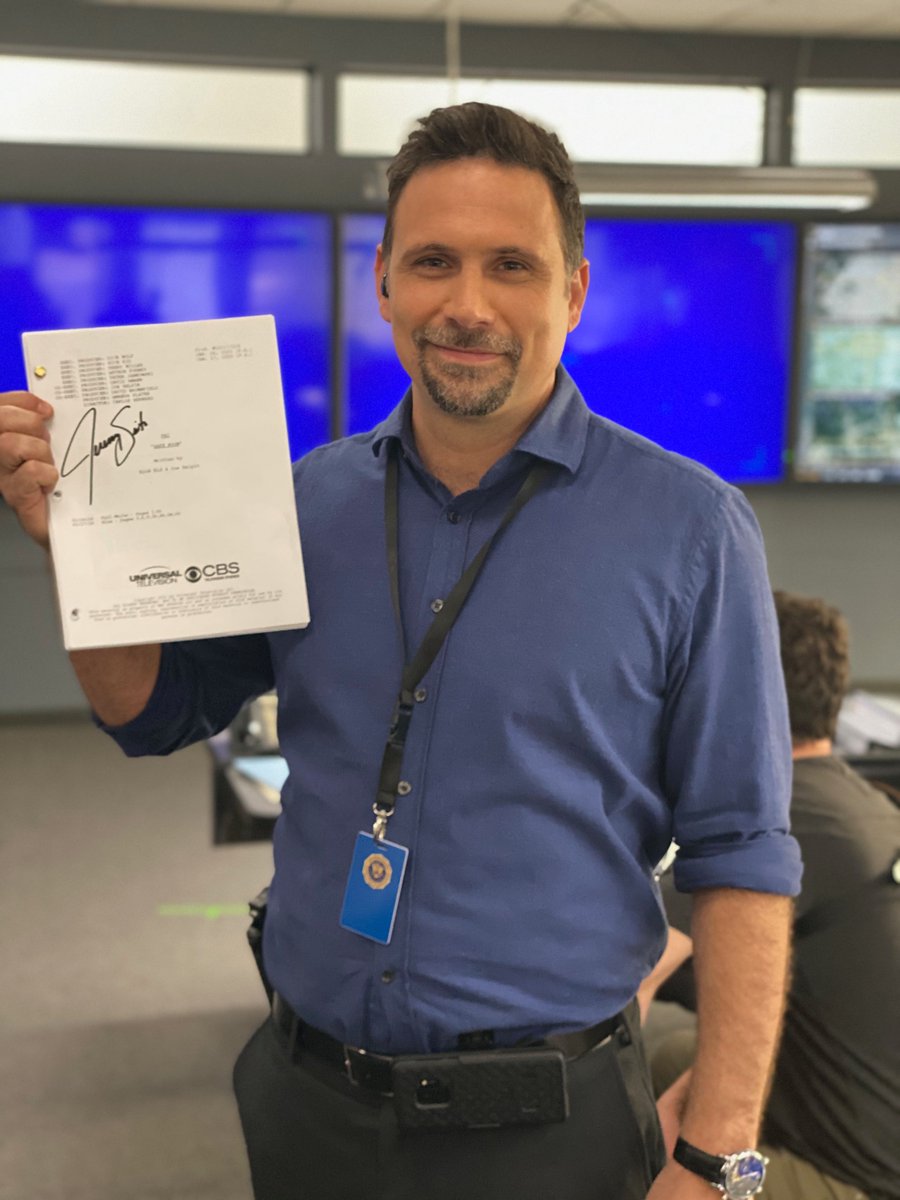 WolfEnt's tweet photo. #FBIFam, we’ve partnered with @JeremySisto to gift a fan a signed copy of last night's #FBICBS script and one of Jubal's famous pencils! 📝
1. Tag a friend below
2. Comment something with the word "pencil." Funniest comment wins! 
Must be following @WolfEnt @JeremySisto &amp; @FBICBS https://t.co/8T1upQZR2M