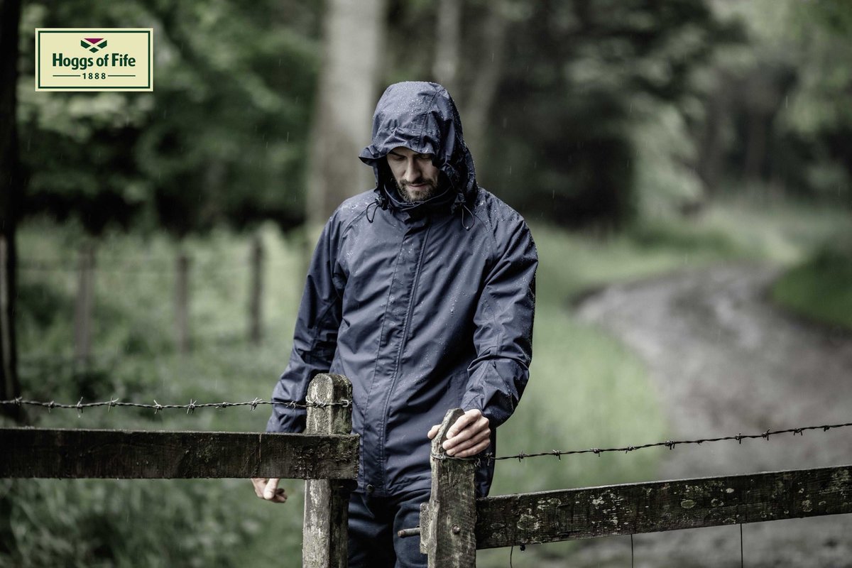 hoggsoffife's tweet photo. Did you know that the Cheviot Waterproof Jacket is fully waterproof with taped seams and made from nylon ripstop fabric, giving extra strength and durability to this smart, practical &amp; lightweight jacket! 👉 https://t.co/YPBK1oPlcF #hoggsoffife #didyouknow #factoftheday #staydry https://t.co/EaFaVD1d09