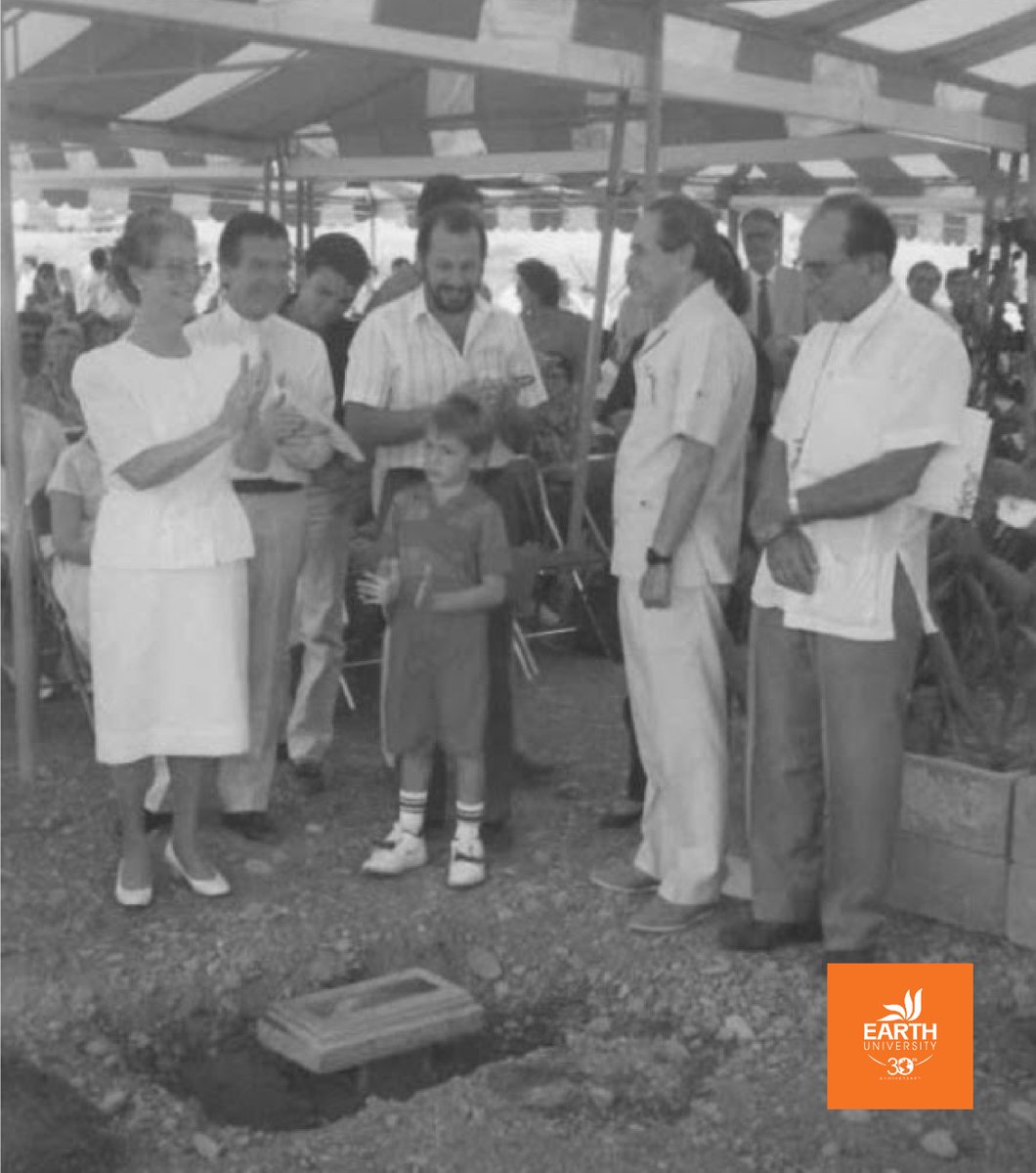 EARTH_Uni's tweet photo. On April 2, 1989, we held a ceremony to mark the laying of the first stone at EARTH Universityβs GuΓ‘cimo campus. Know where you can find that stone today? π #EARTH30 https://t.co/qh2CpqquqD