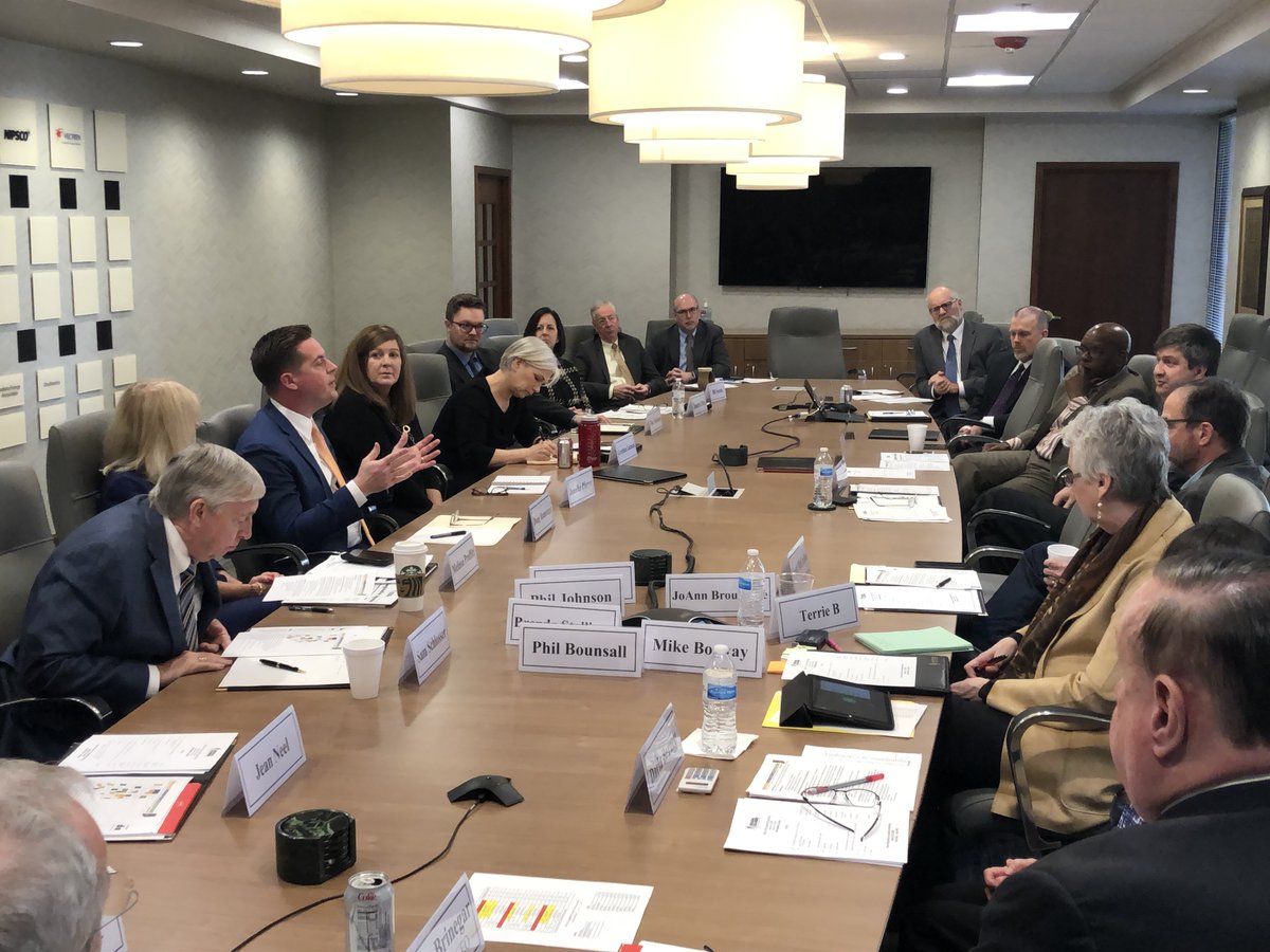 INDrugCzar's tweet photo. .@IndianaChamber and @WellnessIndiana have been instrumental in educating employers about addiction in the workplace through #IndianaWorkforceRecovery. Today, I shared with the Chamber the results that our combined efforts are yielding. #NextLevelRecovery https://t.co/uFSjBLSn6b